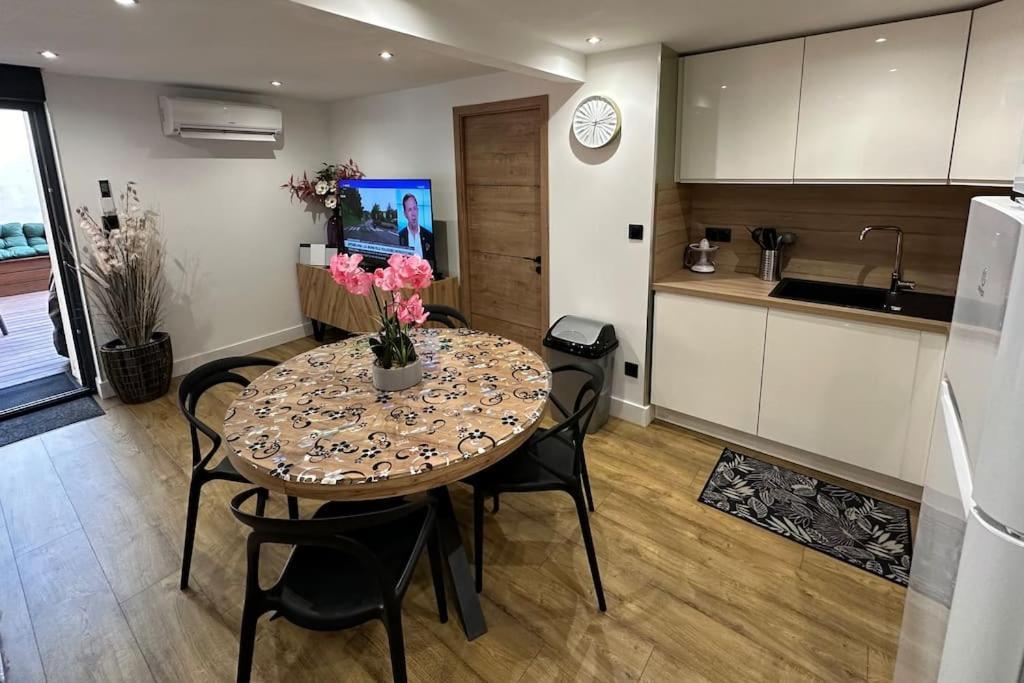 Le Briand Appartement 4Etoiles Nancy Thermal Cosy Avec Terrasse Wifi ภายนอก รูปภาพ